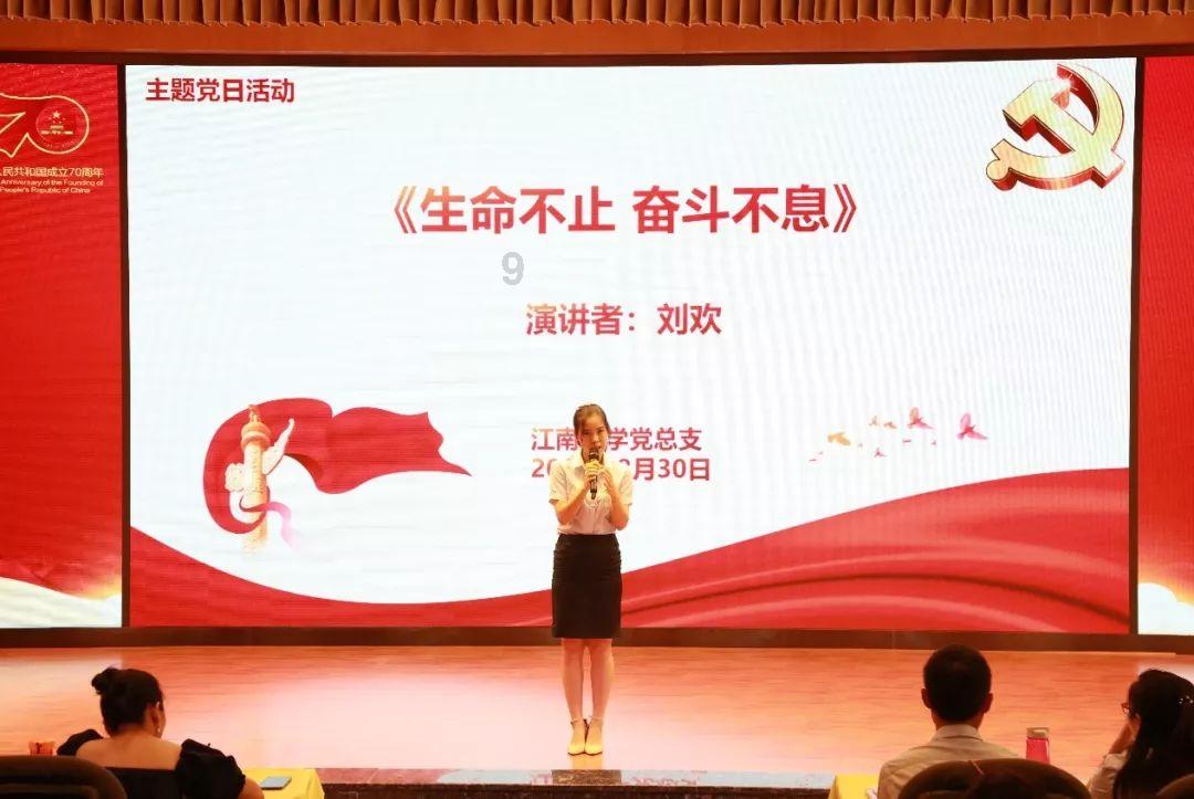 关于春节的英语作文高中生带翻译：春节的意义
